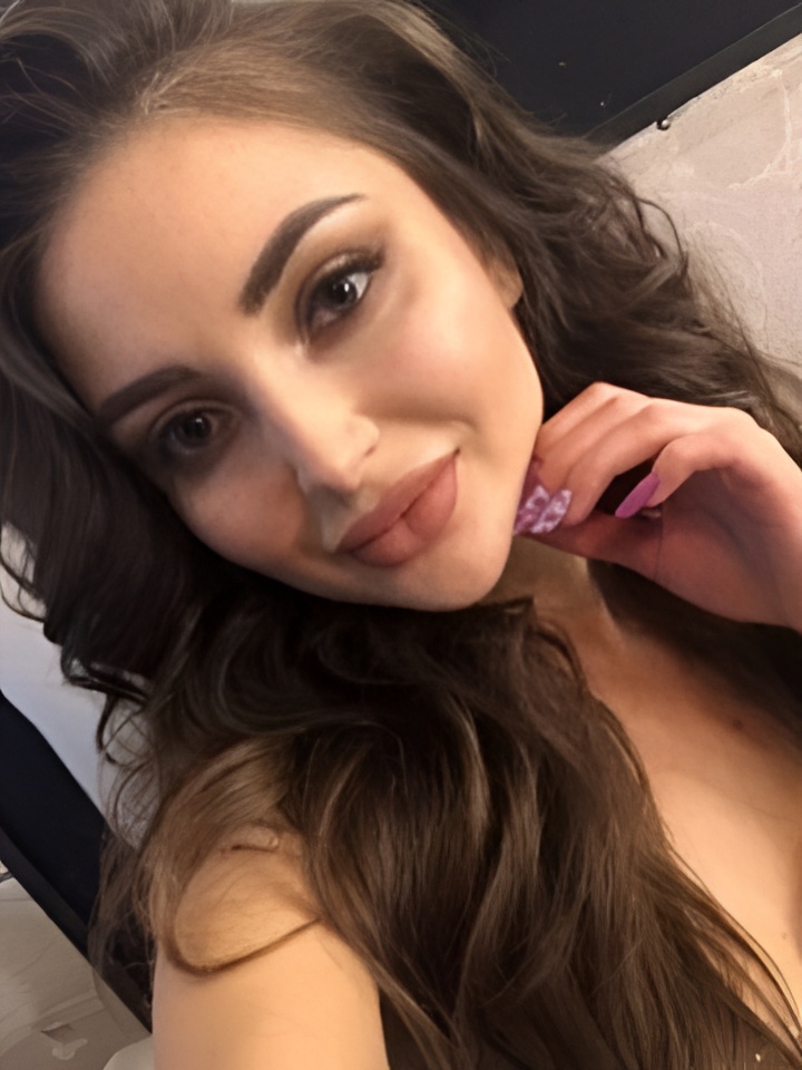 Доминика привлекальеная девушка из Макеевки цена от 10000 руб