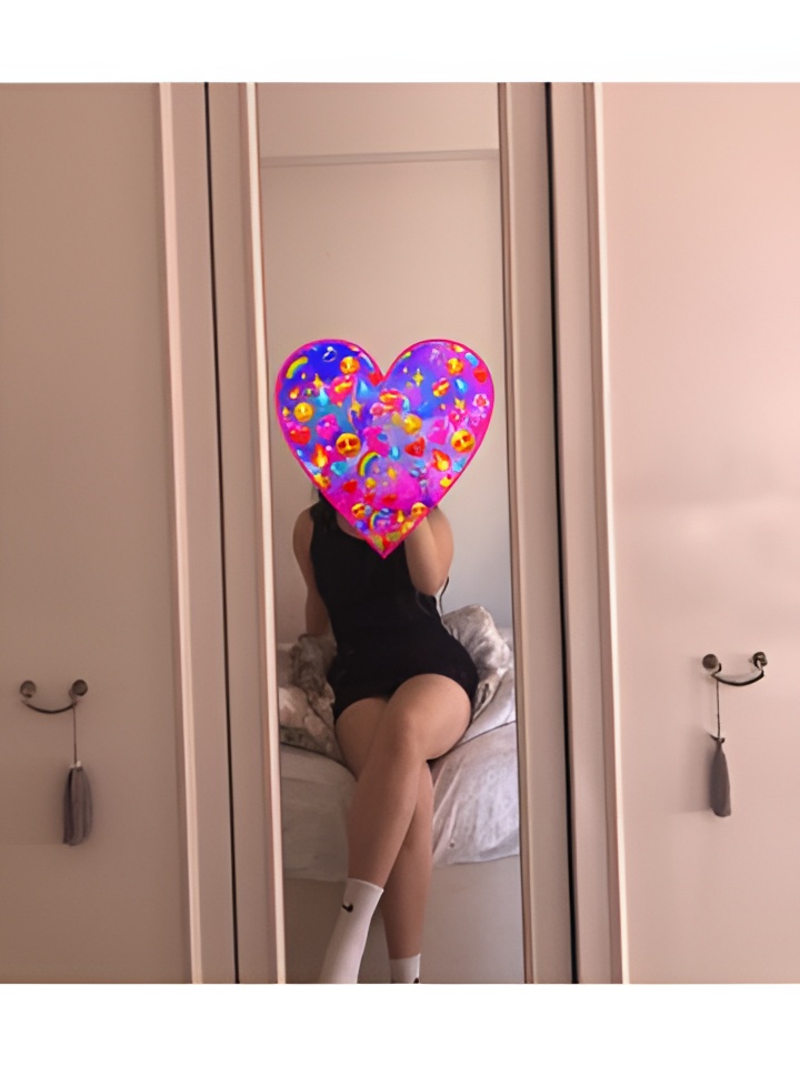 Любовь привлекальеная девушка из Макеевки цена от 5000 руб