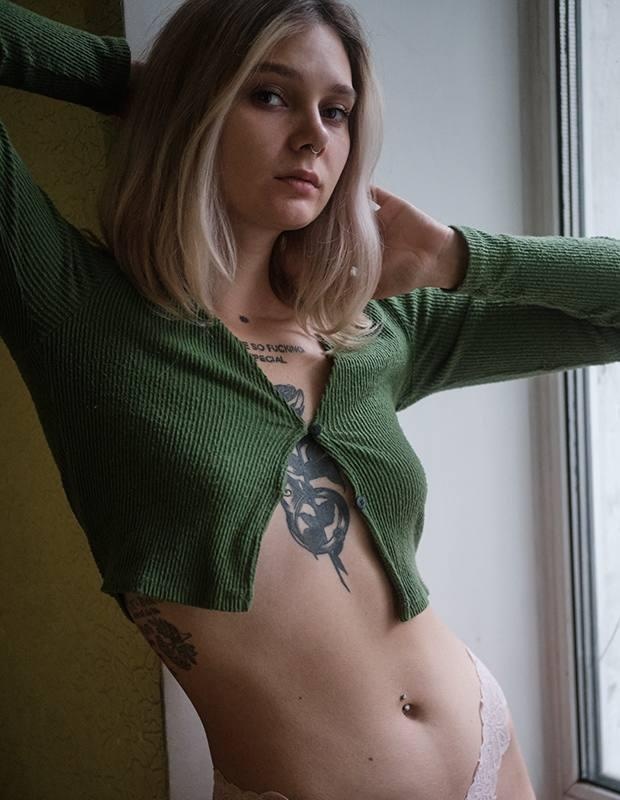 Елена привлекальеная девушка из Макеевки цена от 4000 руб