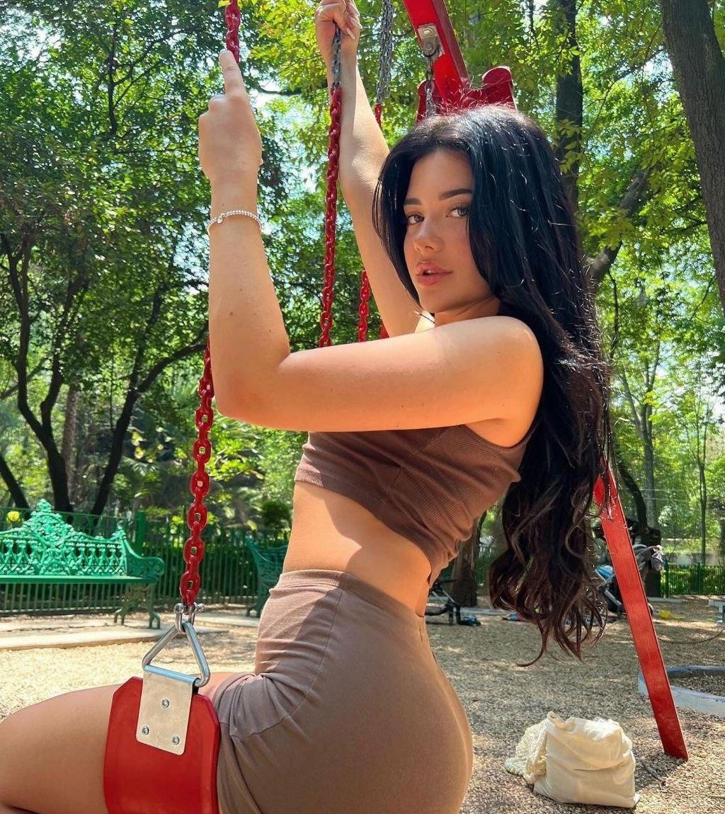 Юлия привлекальеная девушка из Макеевки цена от 4000 руб