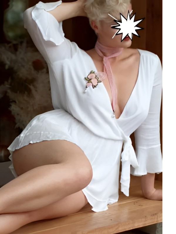 Эмма привлекательная девушка из Макеевки цена от 1500 руб