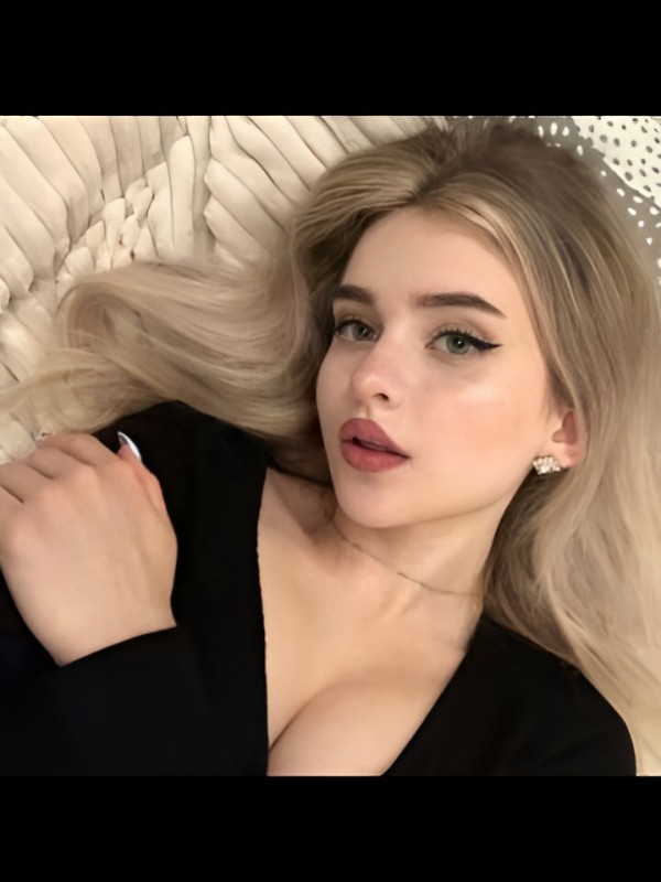 Инга привлекательная девушка из Макеевки цена от 5000 руб