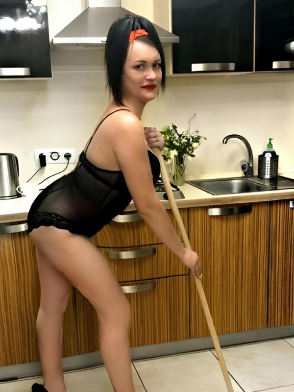 Каролина привлекательная девушка из Макеевки цена от 5000 руб