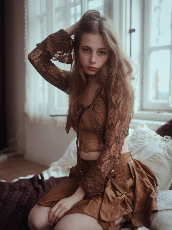 Лана привлекательная девушка из Макеевки цена от 6000 руб