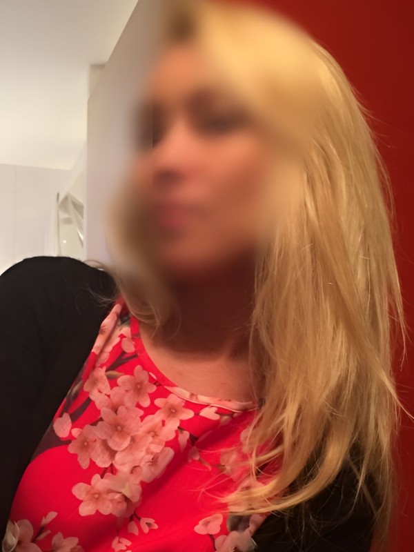 Венера привлекательная девушка из Макеевки цена от 6000 руб